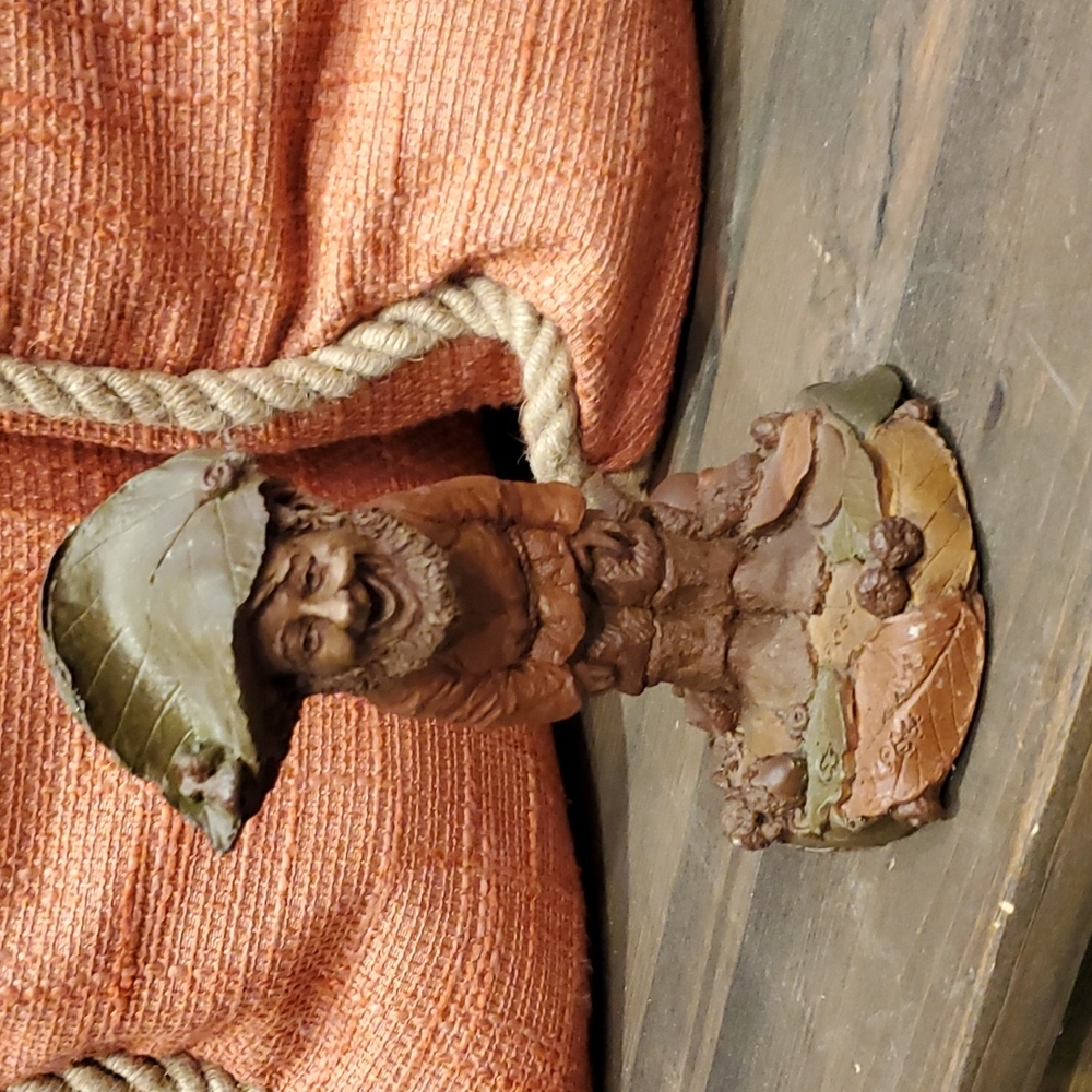 VINTAGE GNOME - T. Clark gnome figurine.  1984 " Boo" SIGNED BY ARTIST